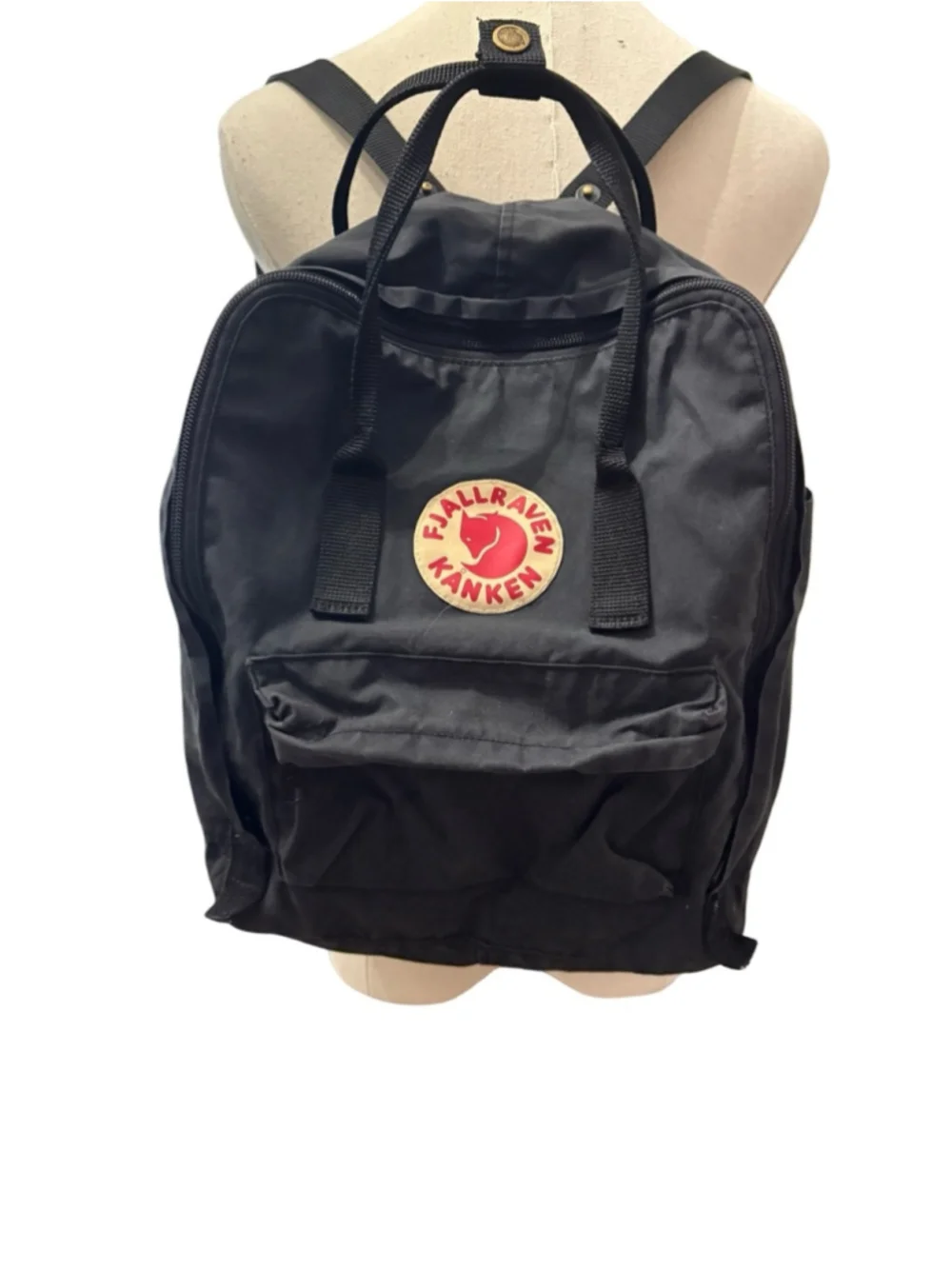FJALLRAVEN Kånken Classic Black Backpack
